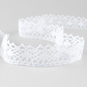 Linen lace bright white No. 103, 2cm width