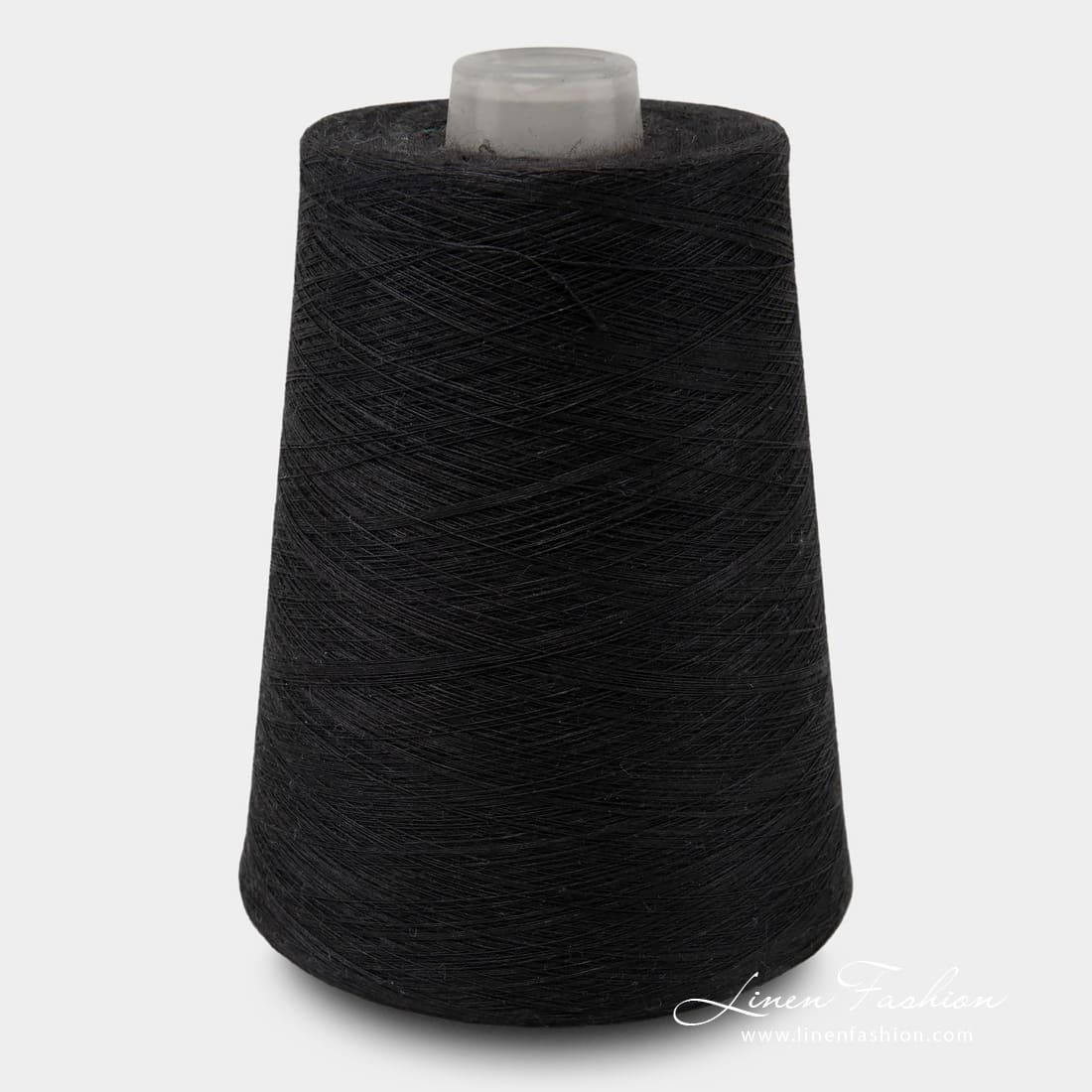 Linen yarns in black color