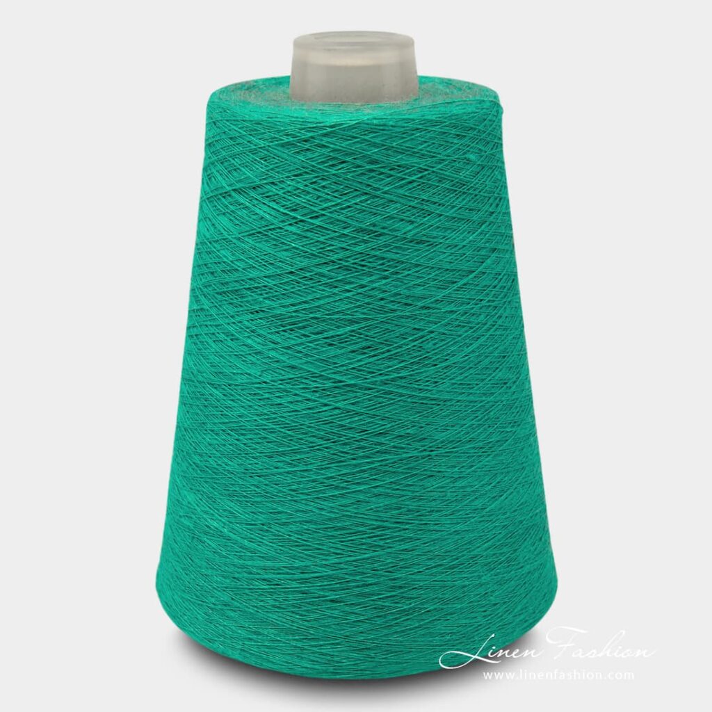 Linen yarn in green