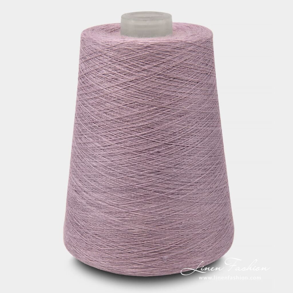 Linen yarns in lilac color