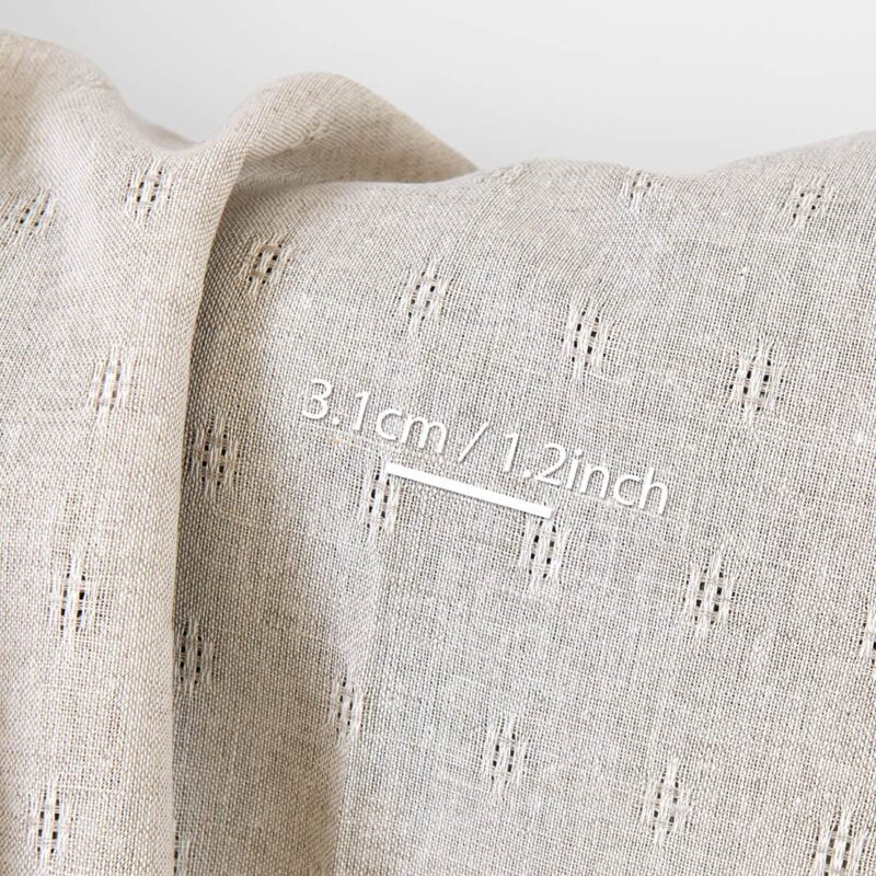 Lin-bomullsstoff beige med hullmønster 6 Lin-bomullsstoff beige med hullmønster